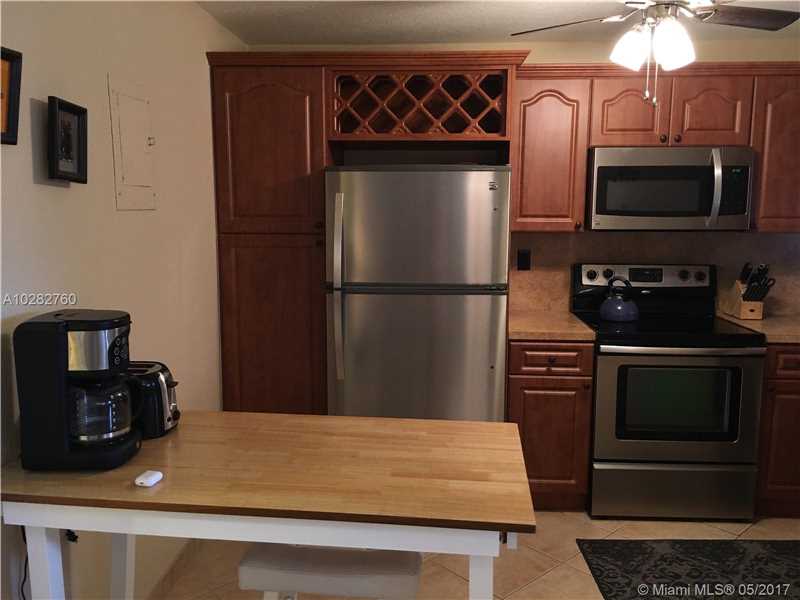681 South Hollybrook Dr, Pembroke Pines, FL 33025