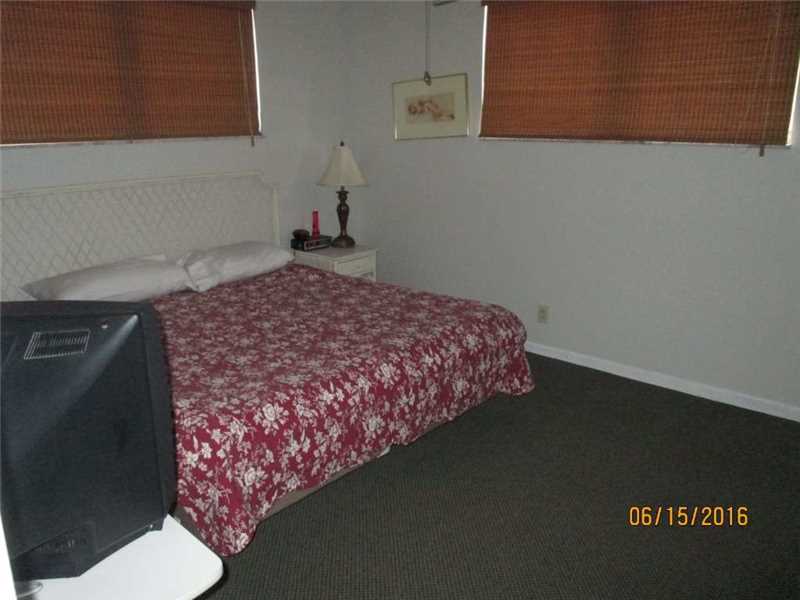 311 South Hollybrook Dr, Pembroke Pines, FL 33025