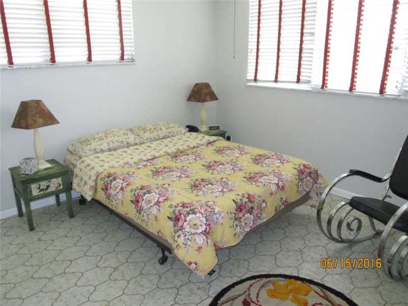 311 South Hollybrook Dr, Pembroke Pines, FL 33025