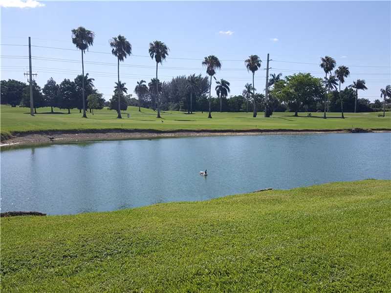 9220 South HOLLYBROOK LAKE DR, Pembroke Pines, FL 33025