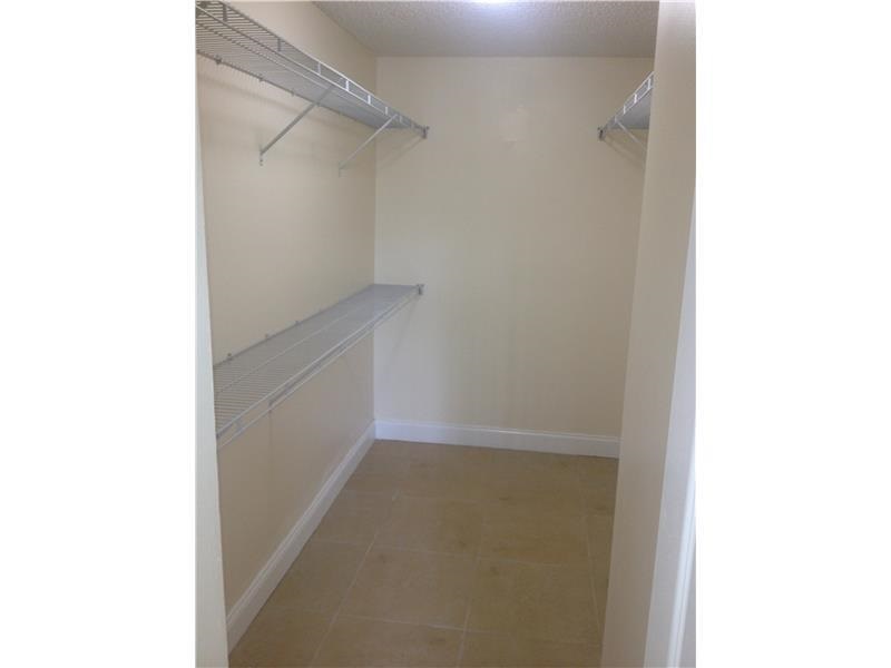 350PALM CIR WEST, Pembroke Pines, FL 33025