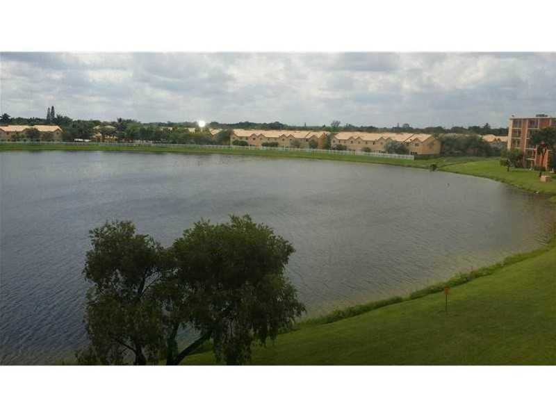 8600 North Sherman Cir, Miramar, FL 33025