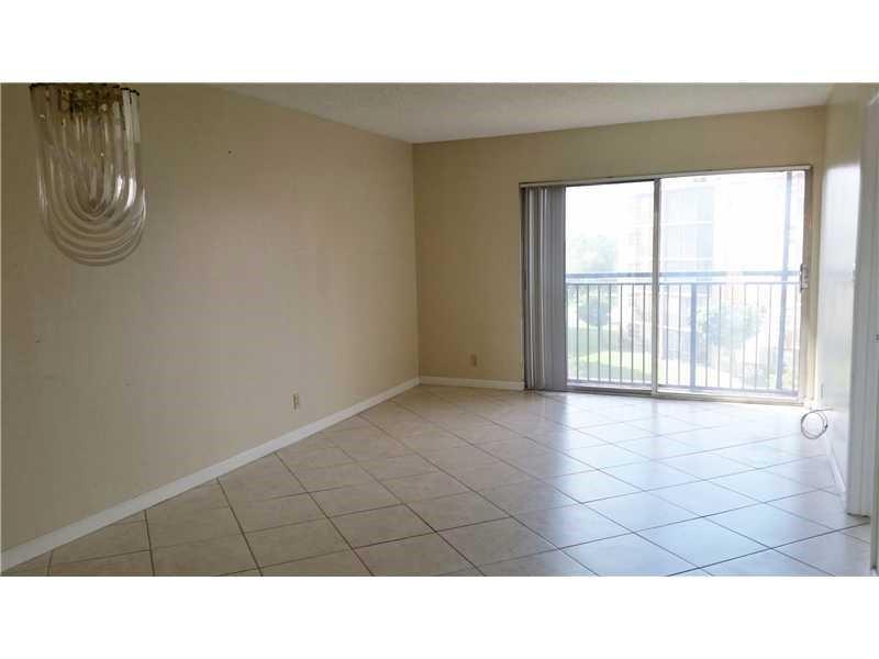 8740 North Sherman Cir, Miramar, FL 33025