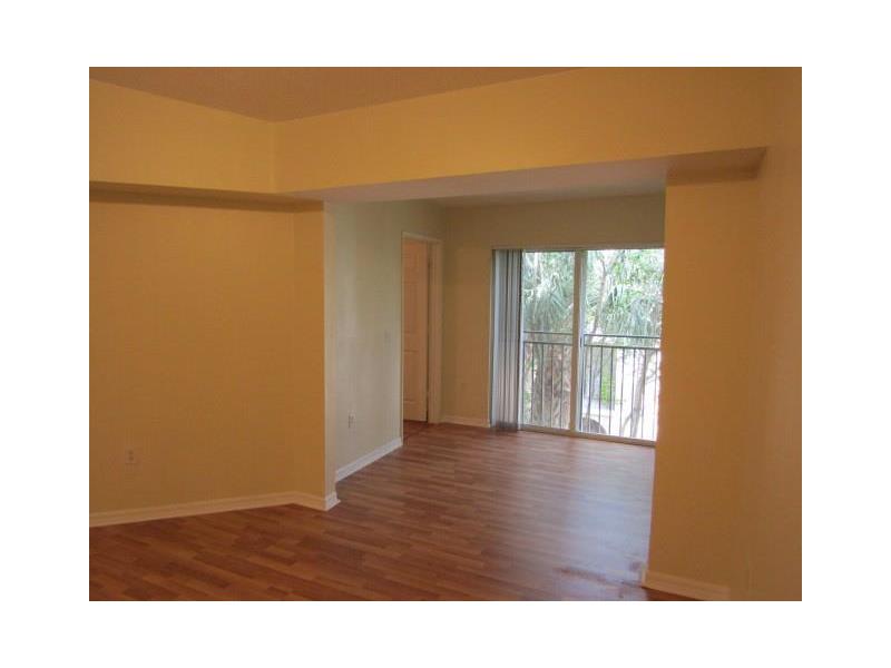 2457Centergate Dr, Miramar, FL 33025