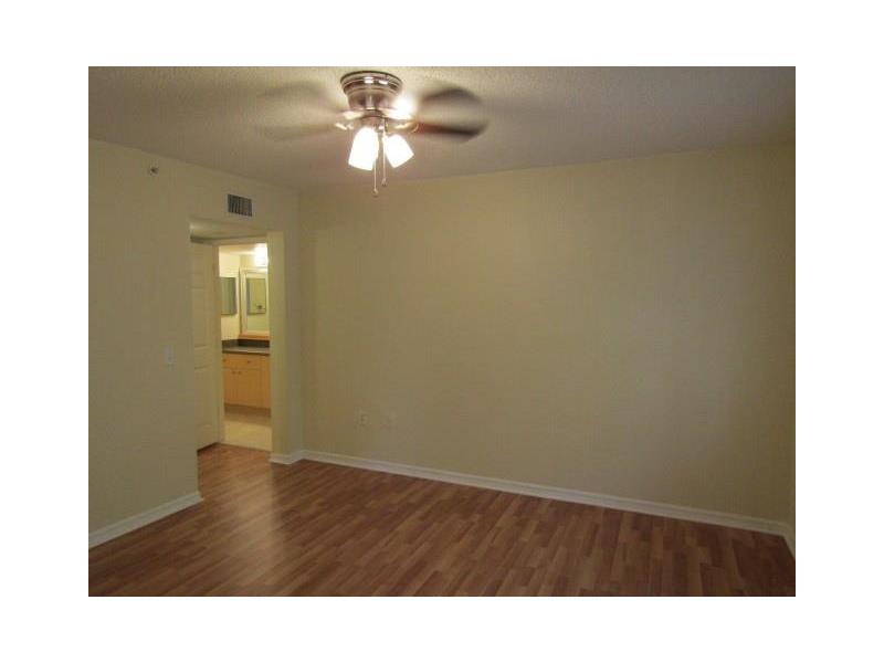 2457Centergate Dr, Miramar, FL 33025