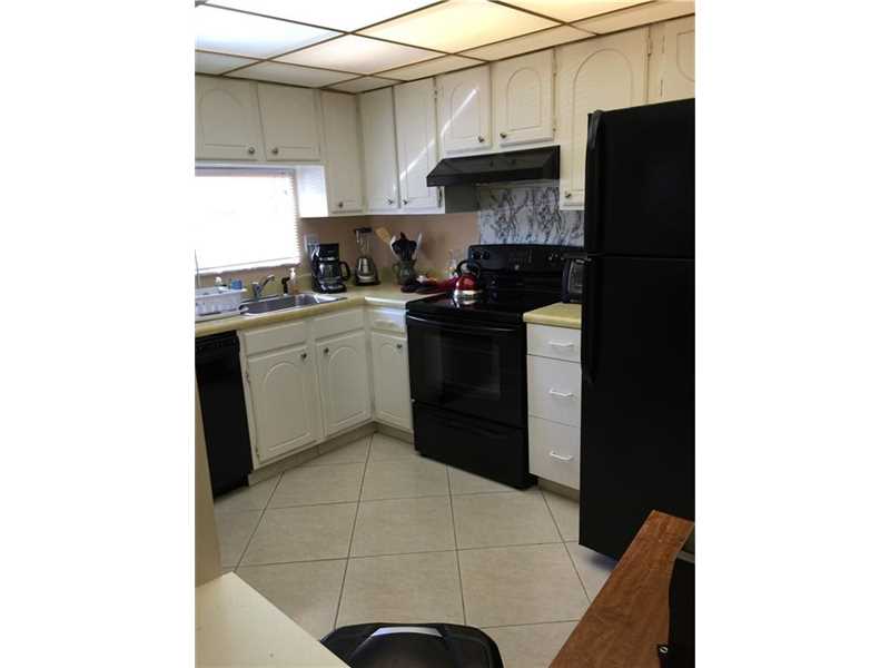 681 South Hollybrook Dr, Pembroke Pines, FL 33025