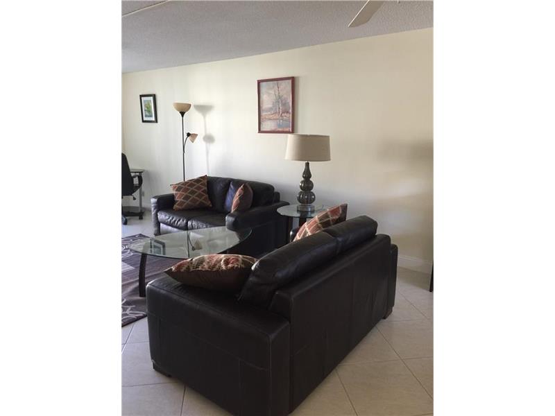 681 South Hollybrook Dr, Pembroke Pines, FL 33025