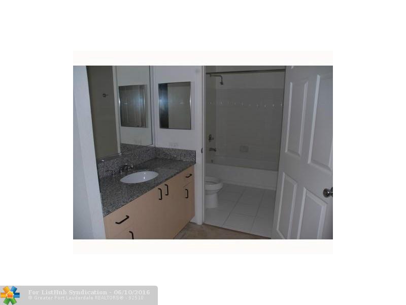 2430 Centergate Dr 105, Miramar, FL 33025