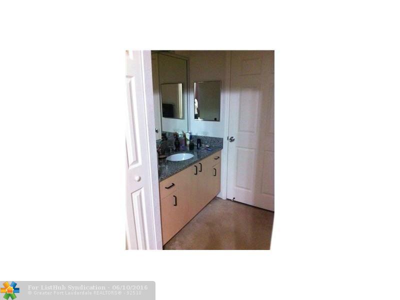 2430 Centergate Dr 105, Miramar, FL 33025