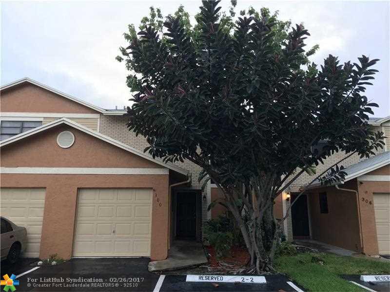 300 NW 106th Ter 300, Pembroke Pines, FL 33026
