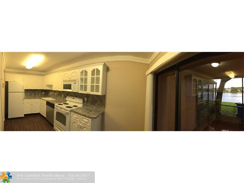 300 NW 106th Ter 300, Pembroke Pines, FL 33026