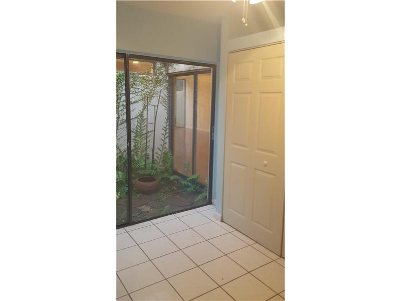1200 West Fairway Rd, Pembroke Pines, FL 33026