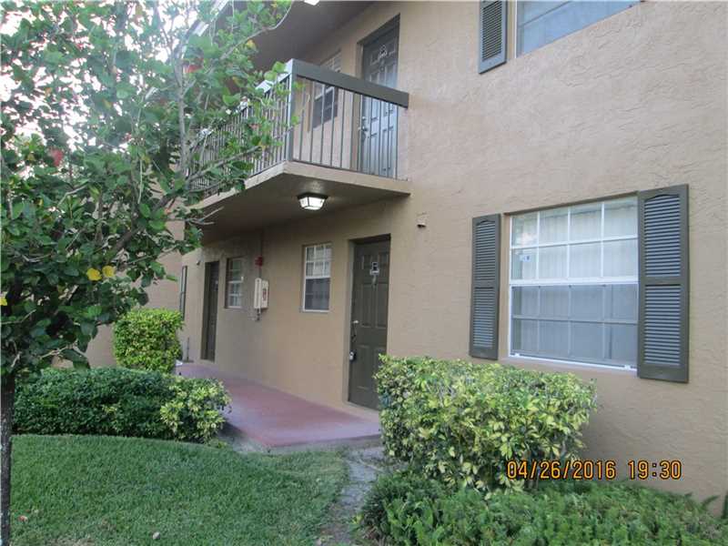 10449 Northwest 8th St, Pembroke Pines, FL 33026