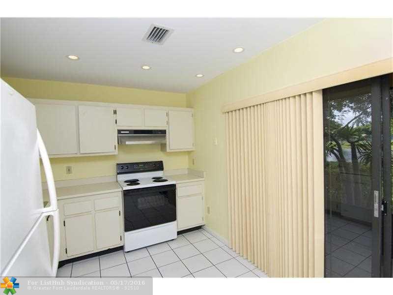 10608 NW 6th Street 10608, Pembroke Pines, FL 33026
