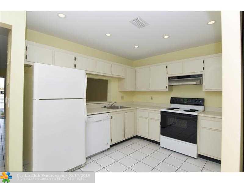 10608 NW 6th Street 10608, Pembroke Pines, FL 33026