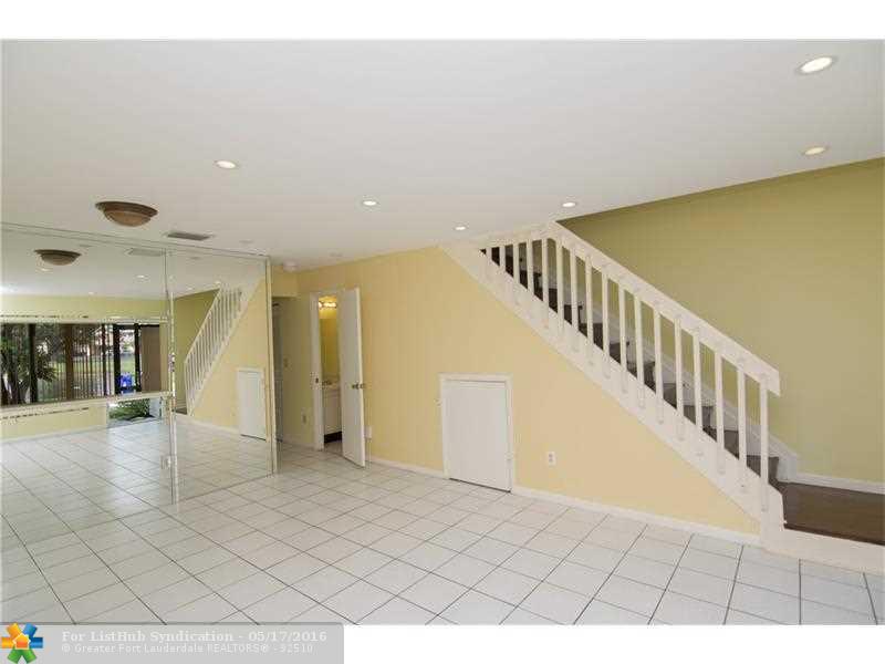 10608 NW 6th Street 10608, Pembroke Pines, FL 33026