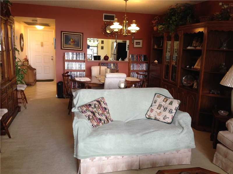 1001Colony Point Cir, Pembroke Pines, FL 33026