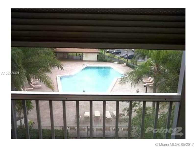 12500 Southwest 5th Ct, Pembroke Pines, FL 33027