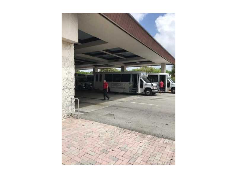 750 Southwest 133rd Ter, Pembroke Pines, FL 33027