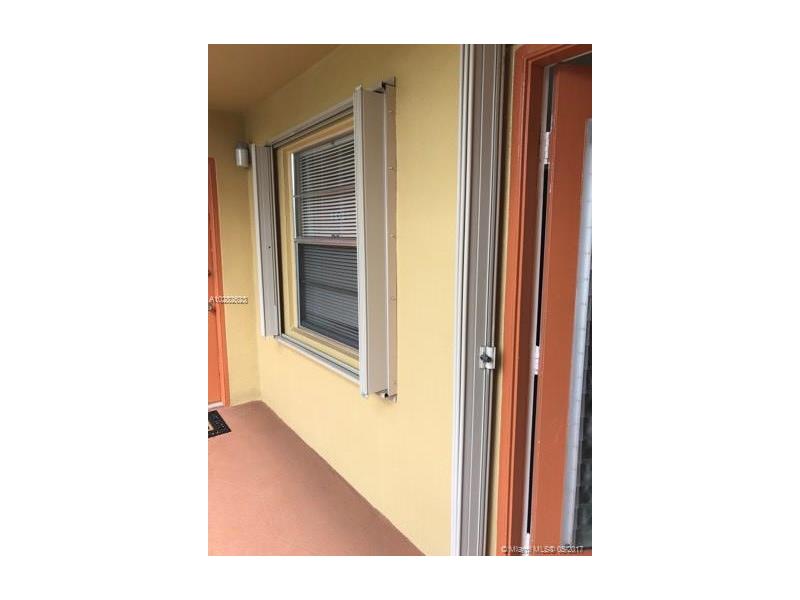 750 Southwest 133rd Ter, Pembroke Pines, FL 33027