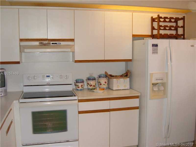 Pembroke Pines, FL 33027