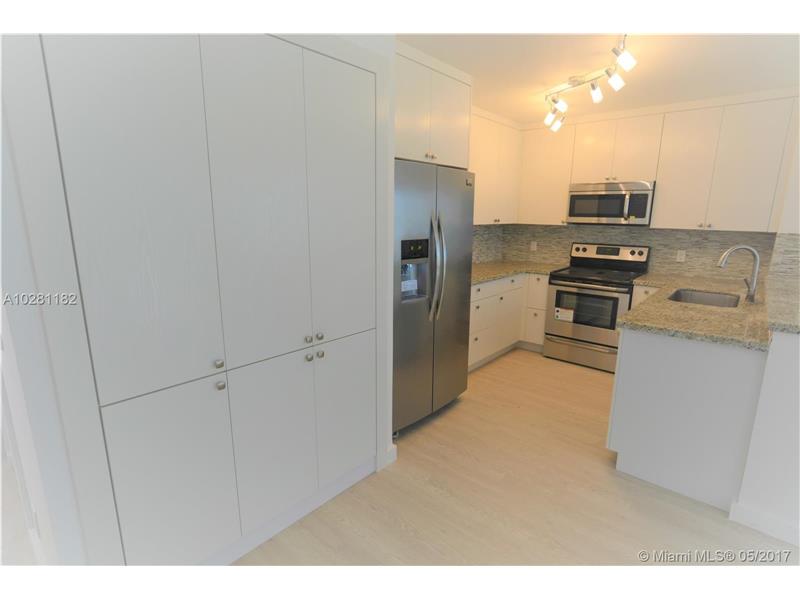 12650 Southwest 6th St, Pembroke Pines, FL 33027