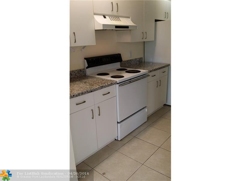 13255 SW 16th Ct 113k, Pembroke Pines, FL 33027