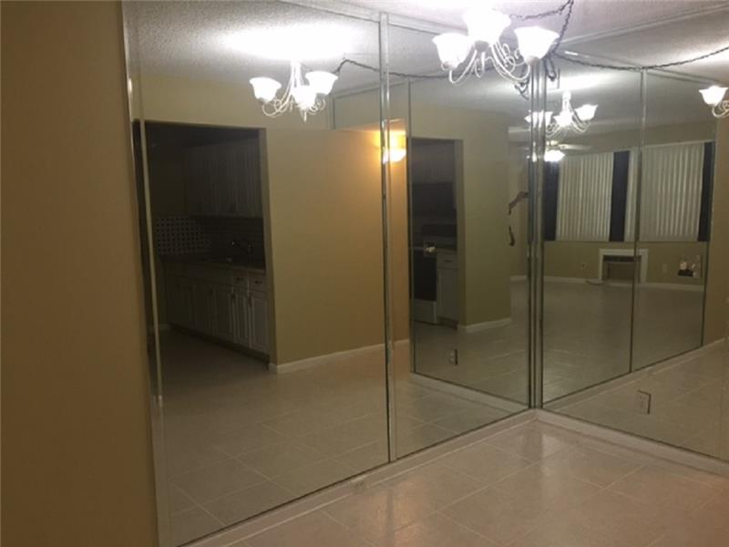 13350 SW 1st St 108P, Pembroke Pines, FL 33027