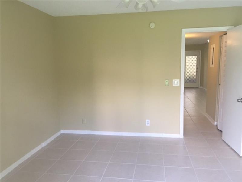 13350 SW 1st St 108P, Pembroke Pines, FL 33027