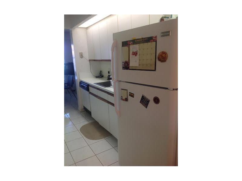 1000 Southwest 128th Ter, Pembroke Pines, FL 33027