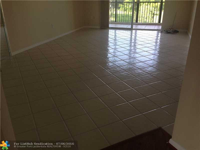 12650 SW 15th St 313, Pembroke Pines, FL 33027
