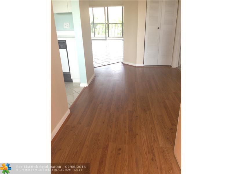 12650 SW 15th St 313, Pembroke Pines, FL 33027
