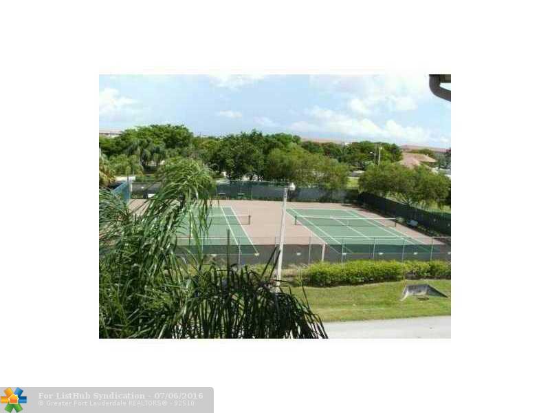 12650 SW 15th St 313, Pembroke Pines, FL 33027