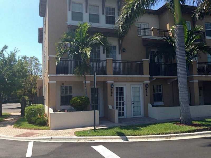 480 Southwest 147th Ave, Pembroke Pines, FL 33027