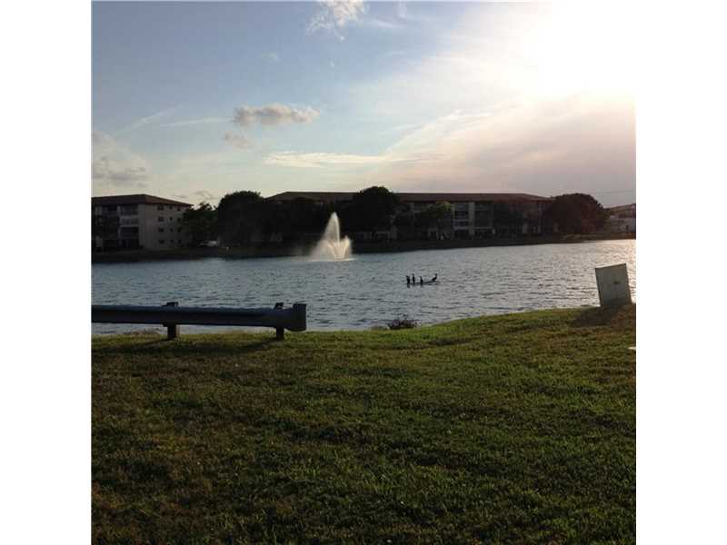 125005 court, Pembroke Pines, FL 33027