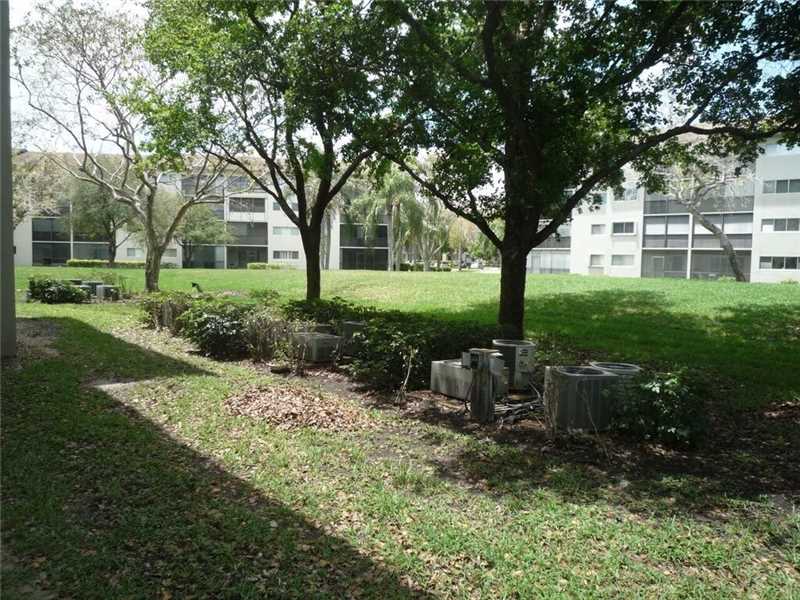 800 Southwest 137th Ave, Pembroke Pines, FL 33027