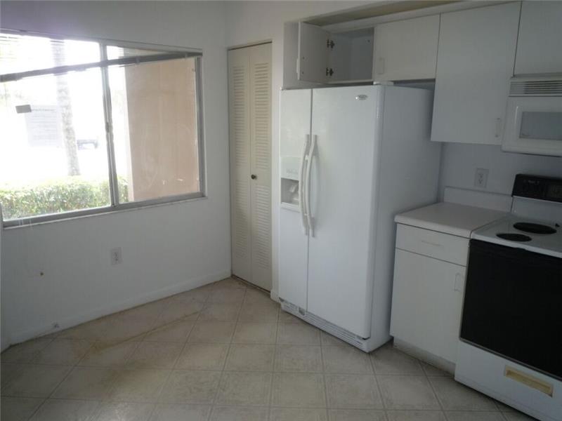 800 Southwest 137th Ave, Pembroke Pines, FL 33027