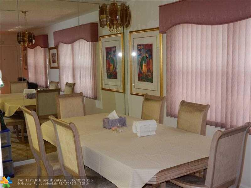 800 SW 131st Ave 214, Pembroke Pines, FL 33027