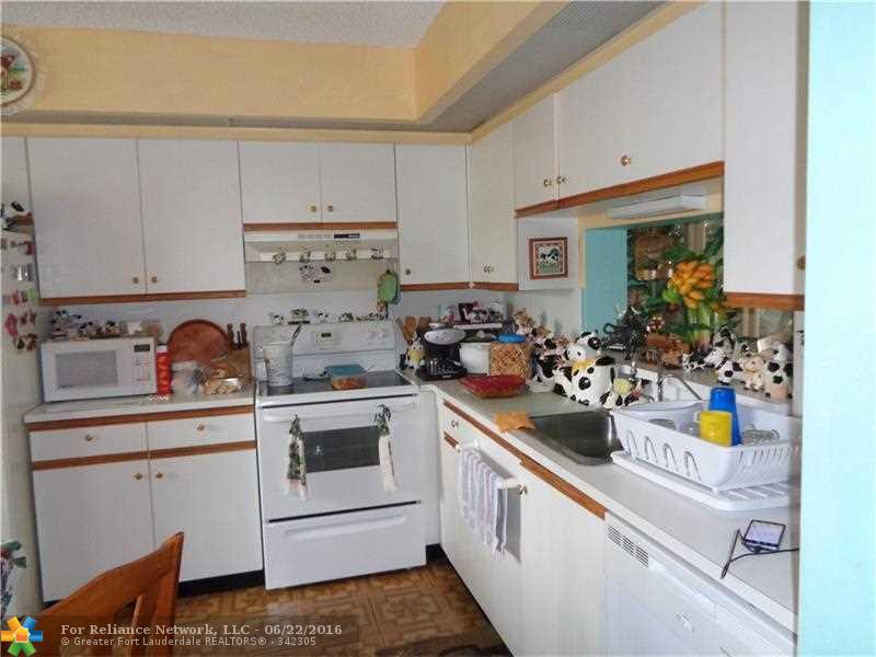 Pembroke Pines, FL 33027