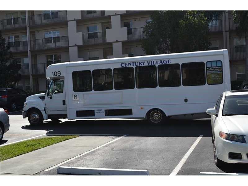 13450 Southwest 3rd St, Pembroke Pines, FL 33027
