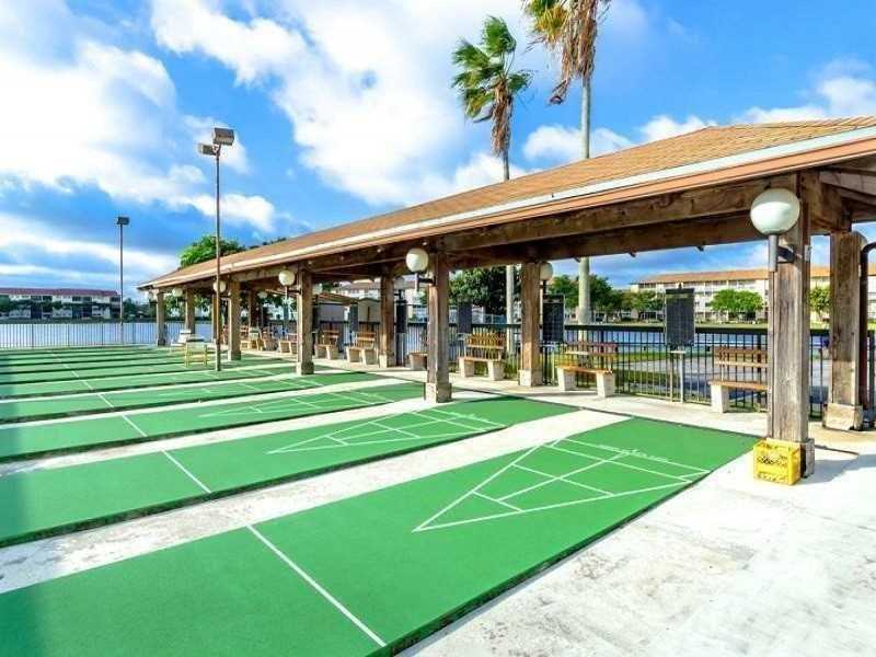 13450 Southwest 3rd St, Pembroke Pines, FL 33027