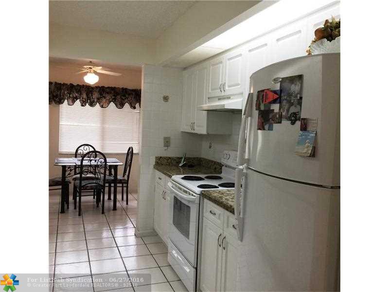 13700 SW 11th St 303A, Pembroke Pines, FL 33027