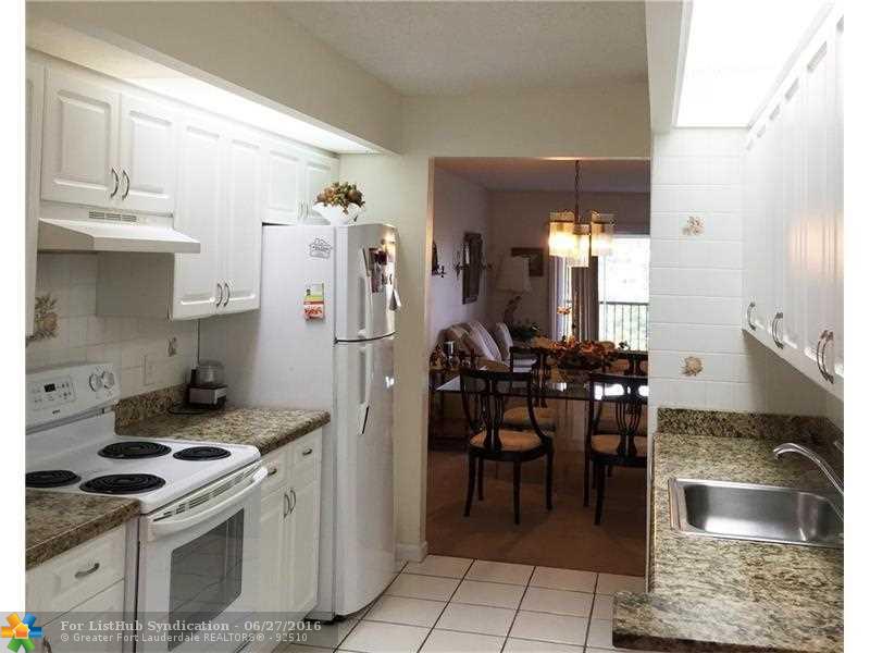 13700 SW 11th St 303A, Pembroke Pines, FL 33027