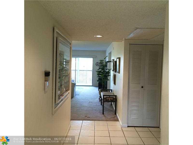 13700 SW 11th St 303A, Pembroke Pines, FL 33027