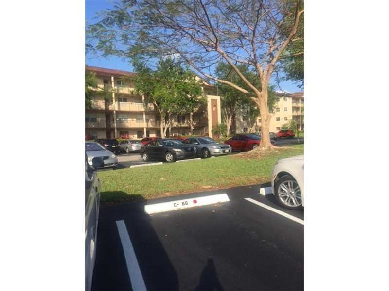 700 Southwest 128th Ave, Pembroke Pines, FL 33027