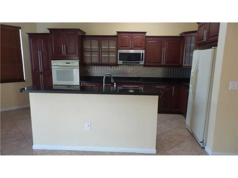691 Northwest 157th Ln, Pembroke Pines, FL 33028