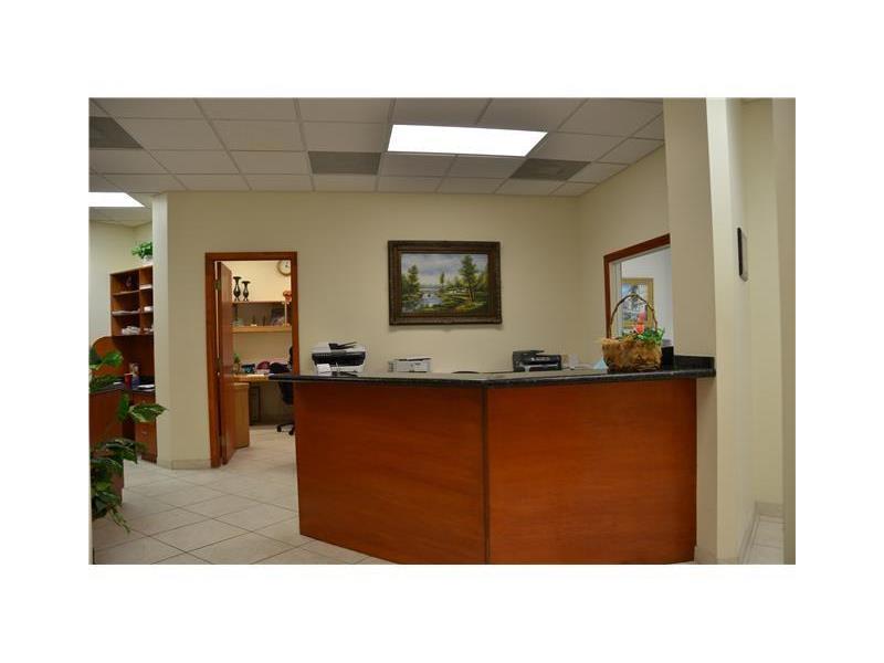 18044 Northwest 6th St, Pembroke Pines, FL 33029