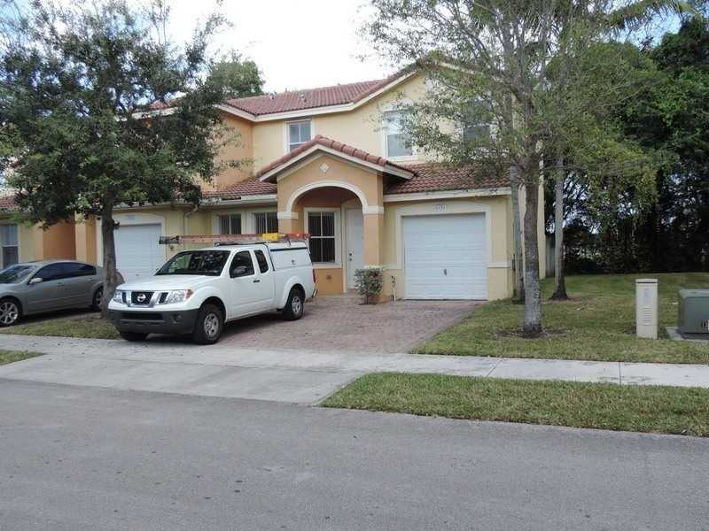 27473 SW 137th Ct, Homestead, FL 33032