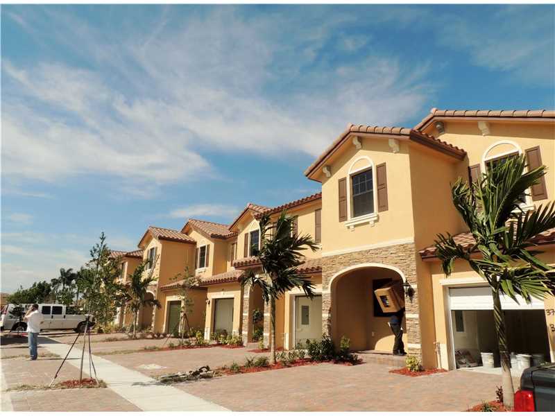 3793 Southeast 2nd St, Homestead, FL 33033