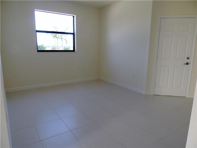3793 Southeast 2nd St, Homestead, FL 33033